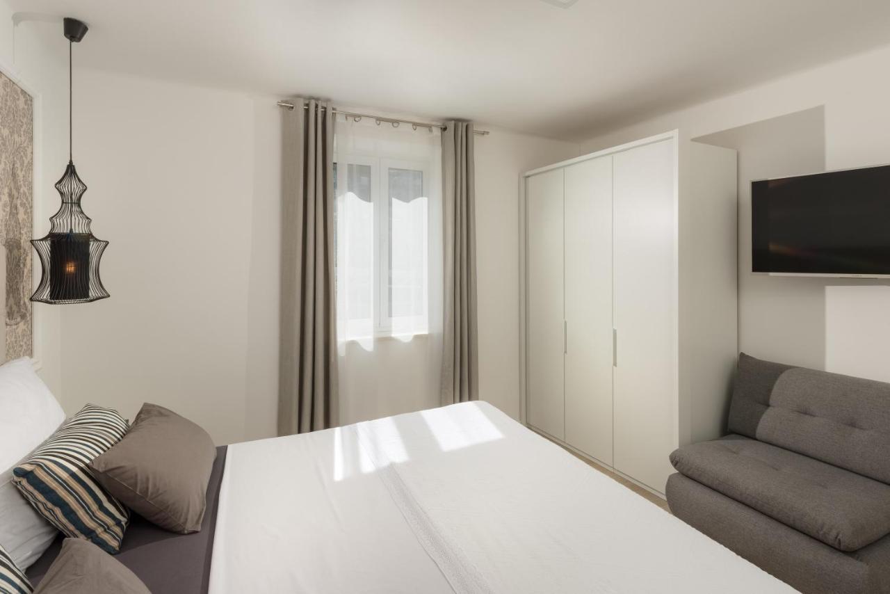 Villa Roko- The Spacious Luxury Trogir Extérieur photo
